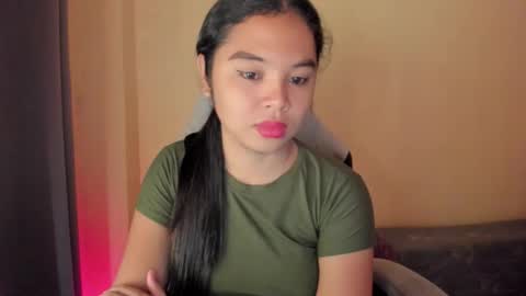 0wwlo0k online show from October 6, 6:13 am