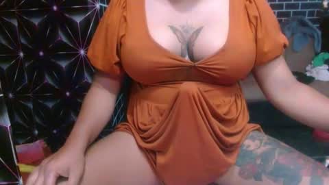  i am trixie im Your Selfsucking Mistress  online show from April 14, 7:02 am