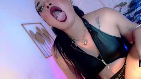 Caroline online show from October 24, 7:24 am