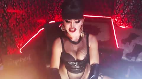 Snapshot of _hailyourqueenx chatting on January 6, 5:59 pm GoDDess  Chloe online show from January 6, 5:59 pm