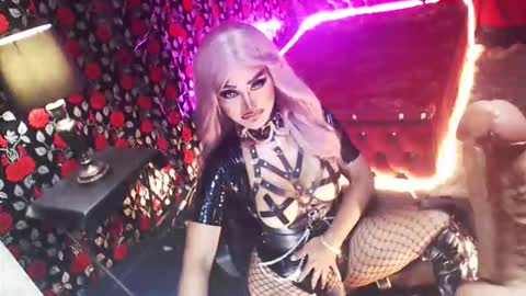 Snapshot of _hailyourqueenx chatting on September 9, 12:31 am GoDDess  Chloe online show from September 9, 12:31 am