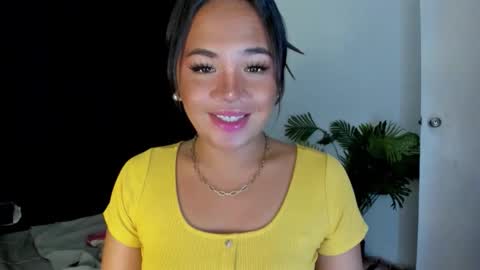 _lovelyyan69_ online show from December 22, 5:17 pm