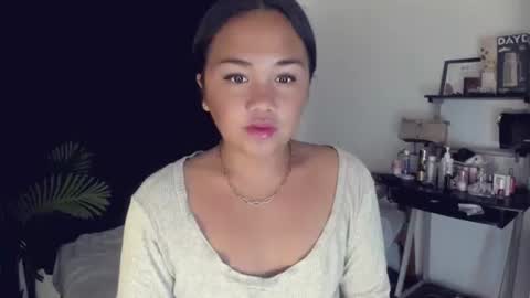Angel online show from May 31, 1:29 pm