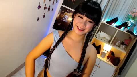 _mysticdoll_ online show from February 18, 1:13 am