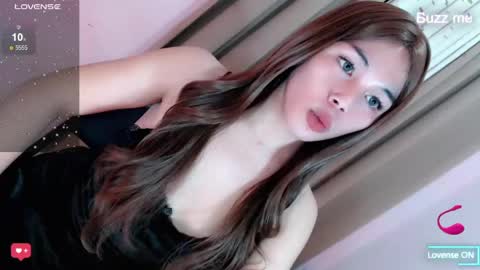 Eilachloe online show from April 11, 10:30 am