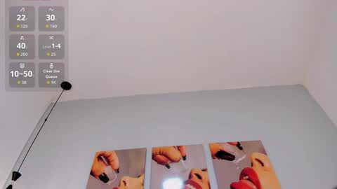 _valerycooper online show from May 12, 4:15 pm