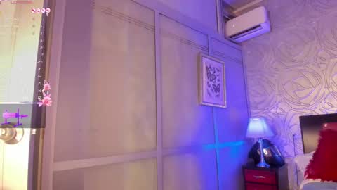 Venus online show from February 20, 3:08 pm