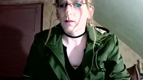 Ada DeVaux online show from February 1, 5:39 am