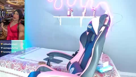 adhara rangel online show from October 12, 7:00 am