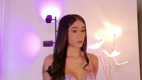 Isabellafirst online show from July 28, 4:39 pm