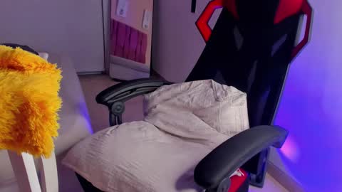 adonis_hot_xx online show from November 23, 12:57 am