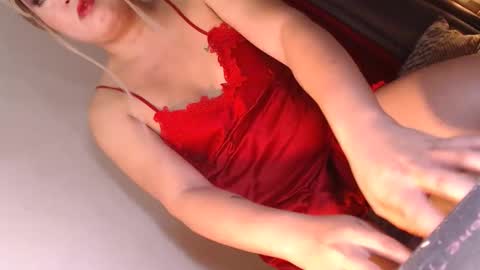 MsKim  online show from March 10, 3:10 am