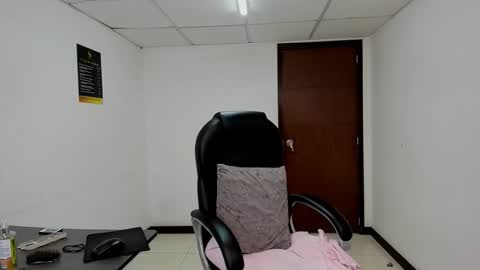 aisha_hotts777 online show from March 25, 4:07 am