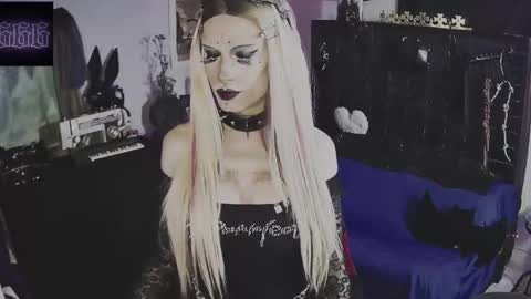 Mistic witch online show from March 5, 10:04 pm