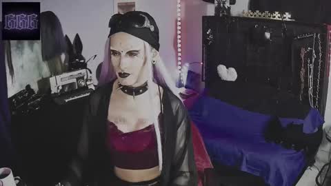 Mistic witch online show from March 12, 2:05 am