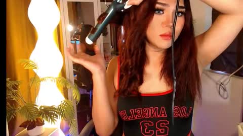 alenajones online show from March 20, 5:19 am