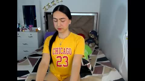 -- ALEXIS -- online show from June 4, 1:08 am