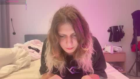 AlicePinkhead online show from November 10, 10:16 am