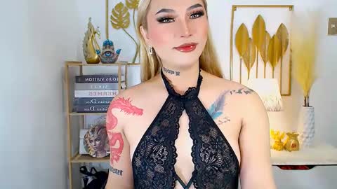 Your Lovely Allena online show from December 12, 10:56 am