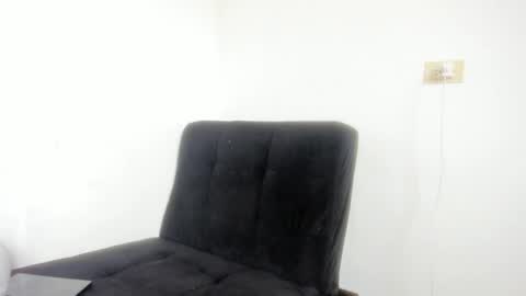 Snapshot of allgold8 chatting on December 6, 8:23 pm allgol8 online show from December 6, 8:23 pm