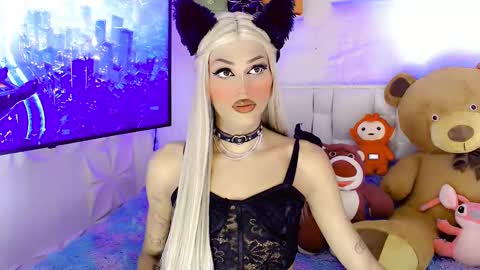 amal_baddel_ online show from February 14, 8:10 am