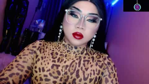 Queen Mireska online show from March 25, 5:39 pm