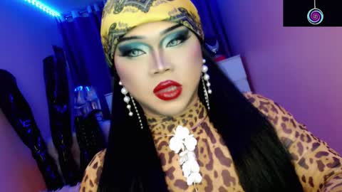 Queen Mireska online show from March 30, 5:25 pm