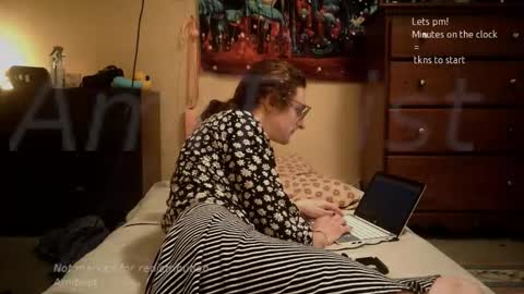 amituist online show from March 9, 2:26 am