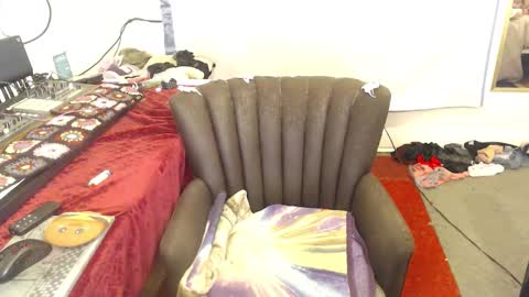 Trashely Gimpson online show from March 27, 8:26 am