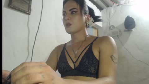 Analia smith online show from May 16, 1:25 am