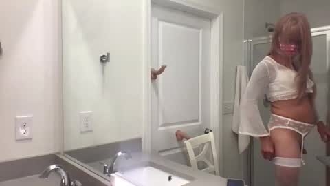 Anastasia online show from April 16, 3:45 pm