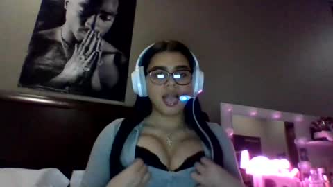 angelabvalle online show from February 20, 2:29 am