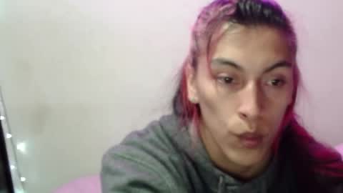 Snapshot of angele_johnson chatting on January 14, 2:40 am angele online show from January 14, 2:40 am