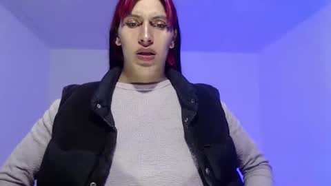 Snapshot of angele_johnson chatting on September 10, 3:05 am angele online show from September 10, 3:05 am