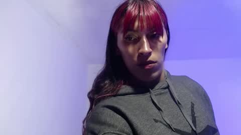 Snapshot of angele_johnson chatting on September 12, 7:52 pm angele online show from September 12, 7:52 pm