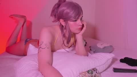 Snapshot of angelfiore chatting on October 12, 12:57 am Angel Fiore online show from October 12, 12:57 am