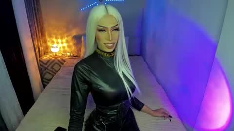 Miss Ann online show from November 28, 2:18 pm