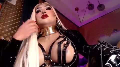 antoniasaints69 online show from October 25, 6:25 pm