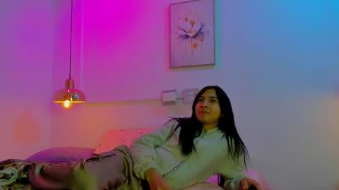aria_millers1 online show from April 20, 11:01 am