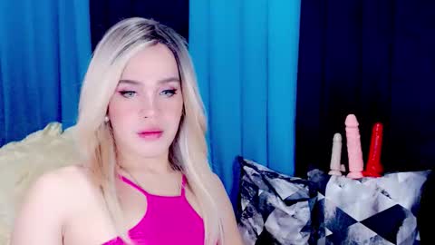 ARIANNE CUMS  online show from February 14, 7:15 am