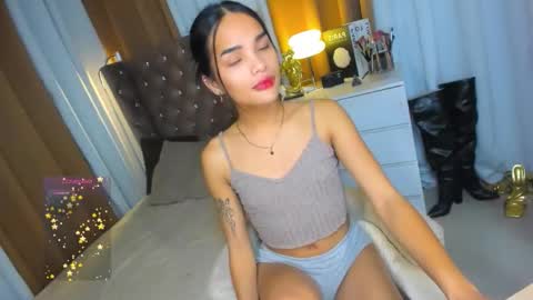Snapshot of ashleyfuckinghash chatting on October 22, 9:22 am ashleyfuckinghash online show from October 22, 9:22 am