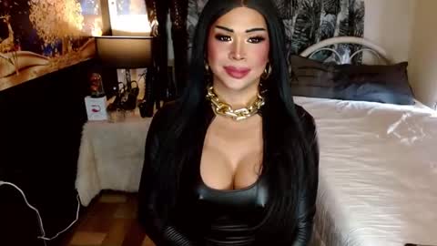 nicole online show from March 12, 11:54 pm