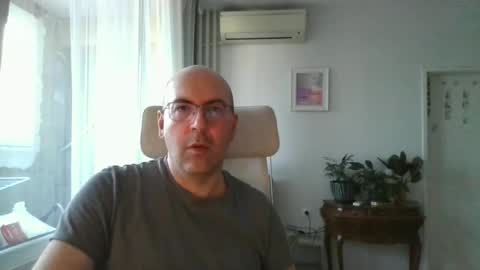 assbitch189 online show from June 15, 4:42 pm