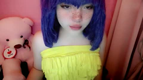 cute online show from May 30, 11:36 pm