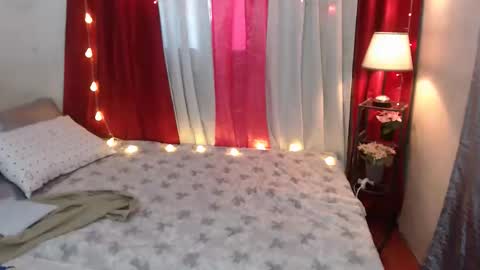 Snapshot of aurora_rosx chatting on October 16, 6:47 am add me zayana 24 snp online show from October 16, 6:47 am