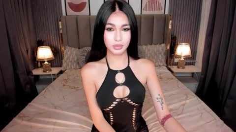 avimiller online show from February 15, 12:39 am