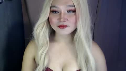 april online show from March 7, 2:23 pm