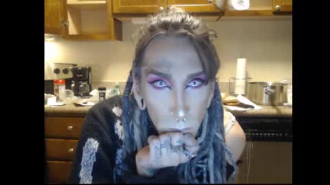 Kittie online show from December 13, 10:08 am