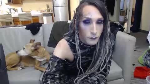 Kittie online show from December 22, 4:06 pm