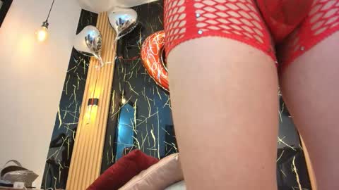     online show from February 24, 10:03 pm